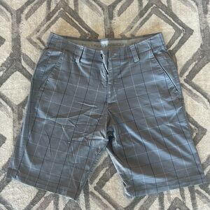 Under Armour HeatGear Golf Shorts Men’s 34 Gray Windowpane Check 10" Inseam EUC